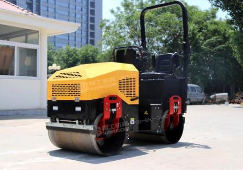 壓路機型號多？根據(jù)工程量選擇準(zhǔn)沒錯